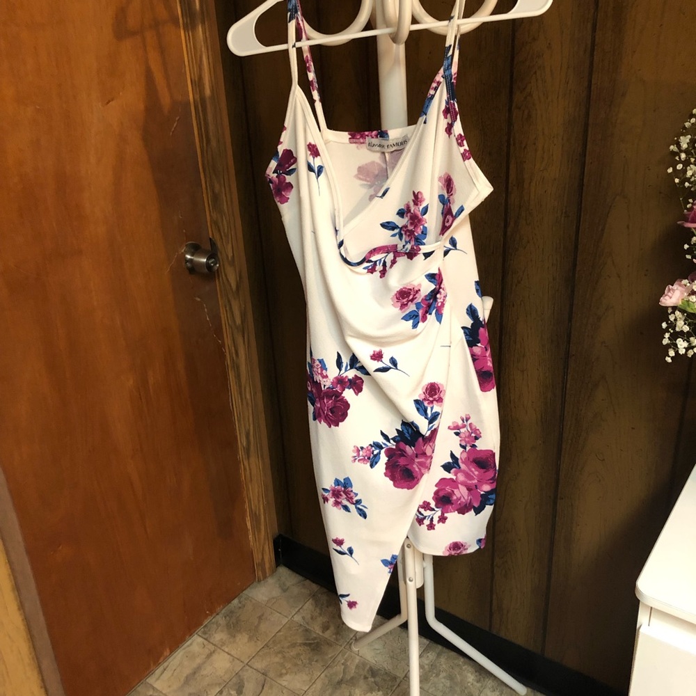 Floral Wrap Dress - Picture 3 of 4